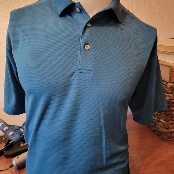 PGA Tour Other - 🚨☀️ Medium PGA Tour Golf polo shirt